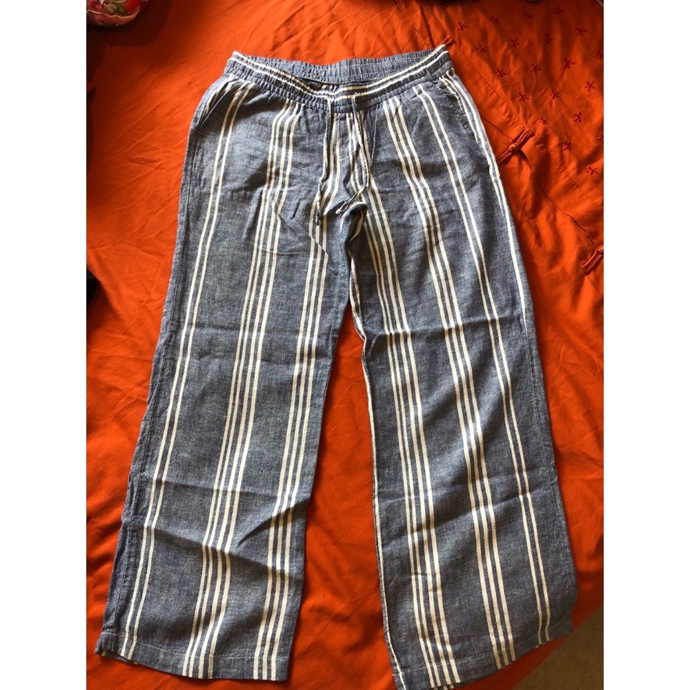 Wide-leg linen pants